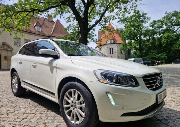 Volvo XC 60 cena 75500 przebieg: 173000, rok produkcji 2016 z Kraków małe 254